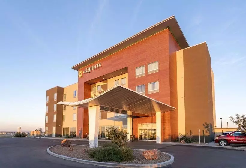 Hotelli La Quinta Inn & Suites By Wyndham Holbrook Petrified Forest