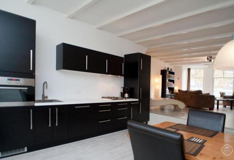 ベッドアンドブレックファースト Lijnbaan Canal View Apartment