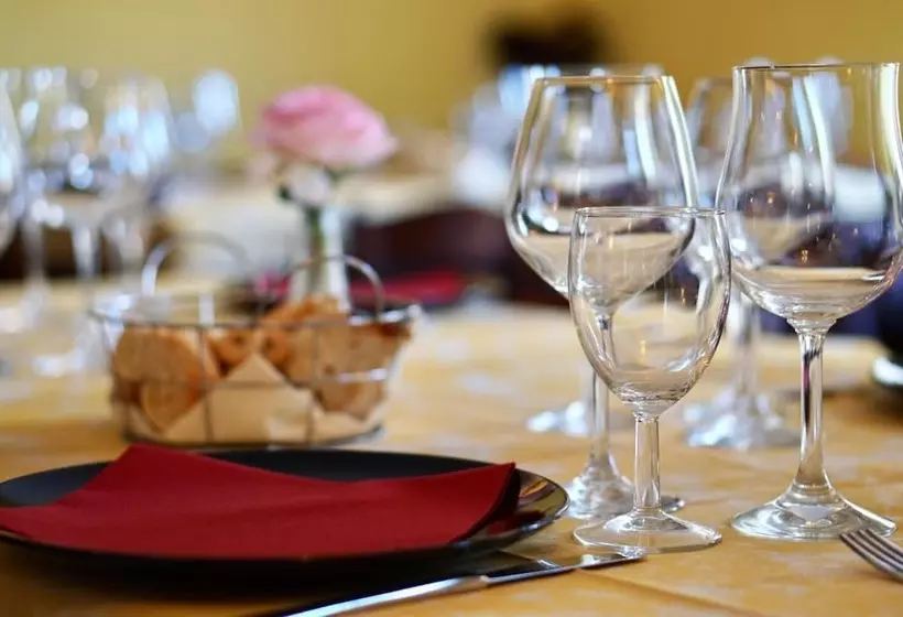 בית מלון כפרי Albergo Centrale