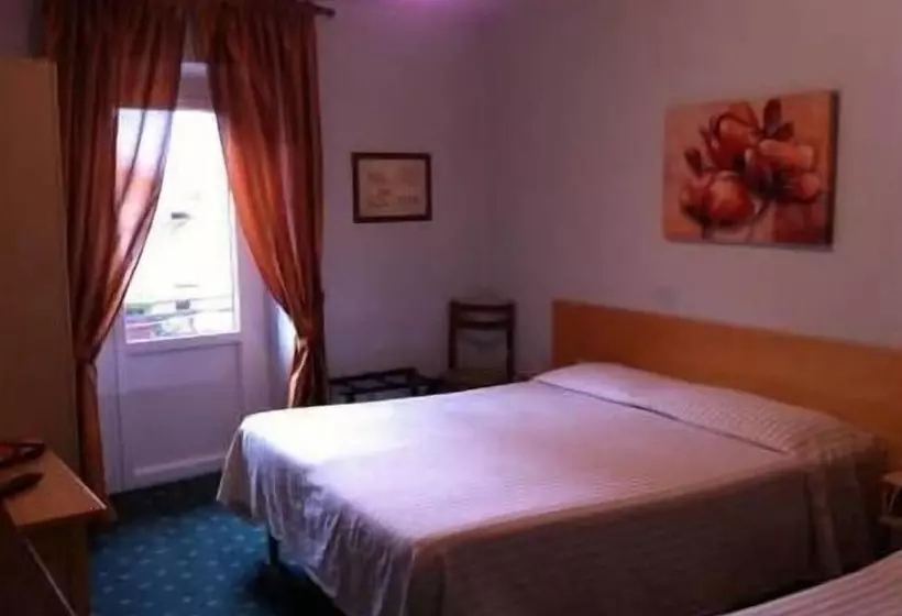 בית מלון כפרי Albergo Centrale