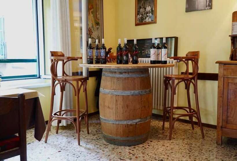 בית מלון כפרי Albergo Centrale