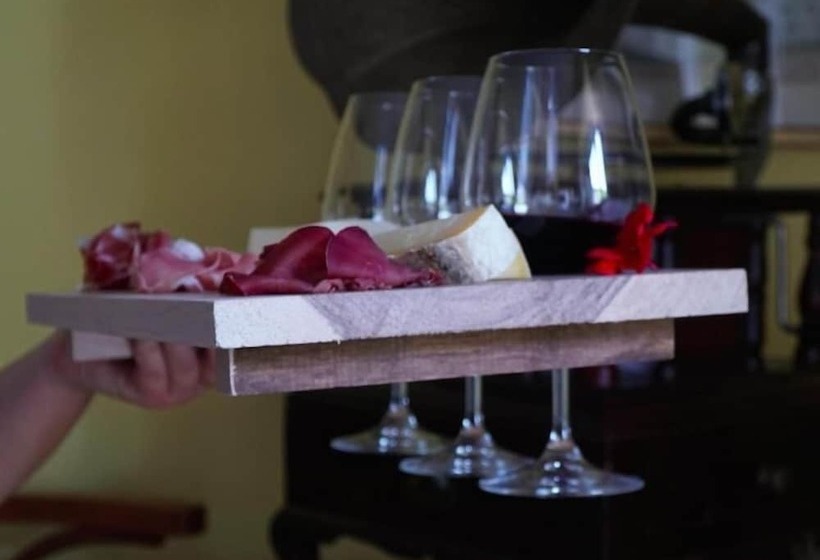 בית מלון כפרי Albergo Centrale