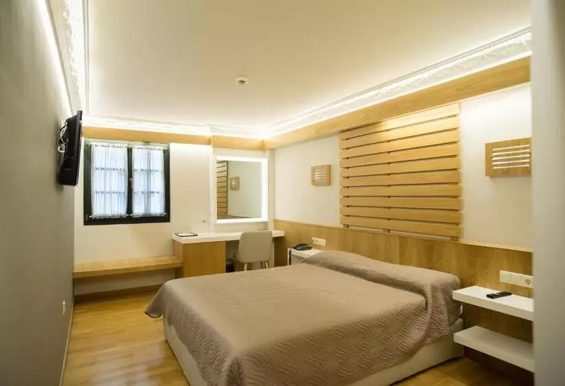 Отель Byzantino