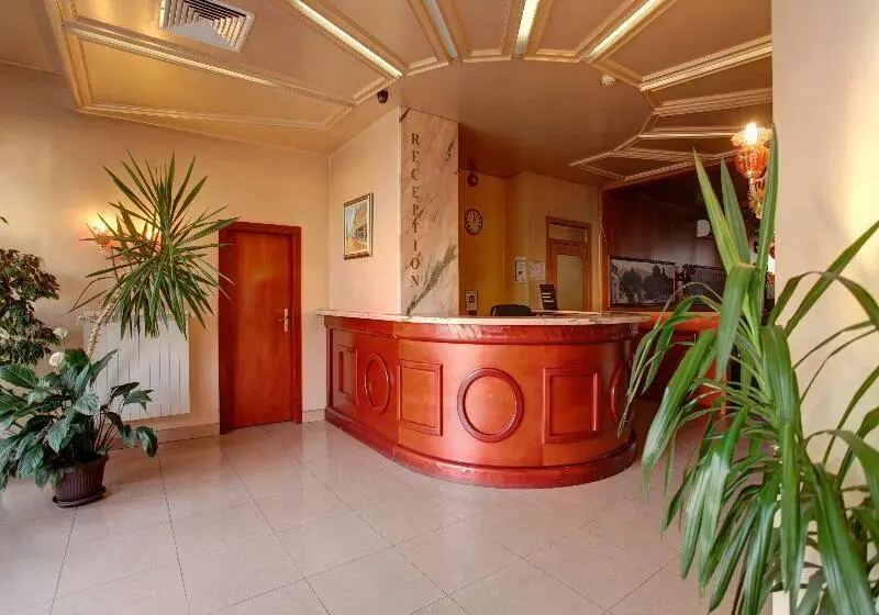Hotel Central Plaza
