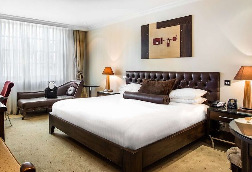 Courthouse Hotel London