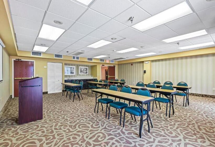 فندق Holiday Inn   St. Petersburg West, An Ihg