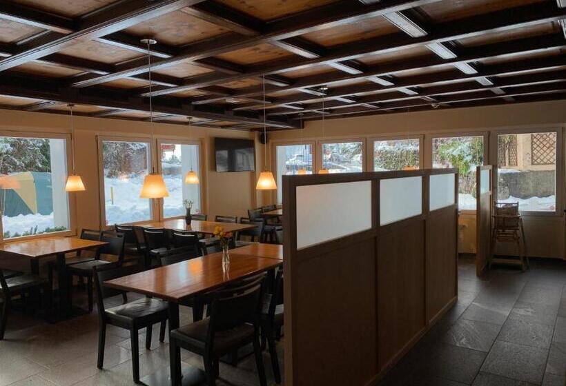 호텔 Hôtel Ecureuil Villars