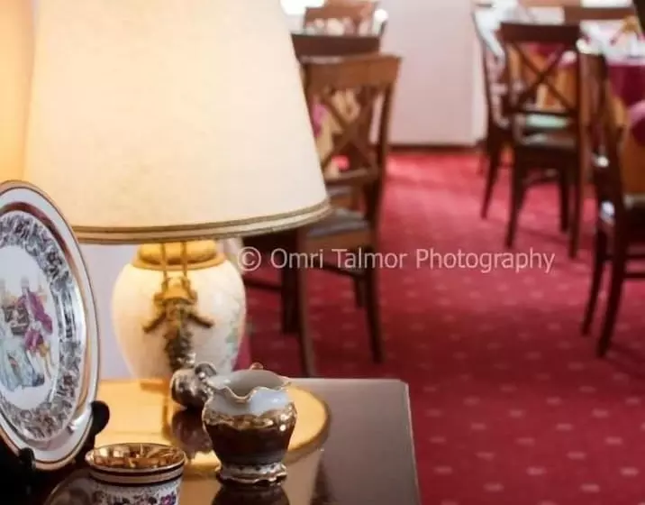 ホテル Konstantinoupolis