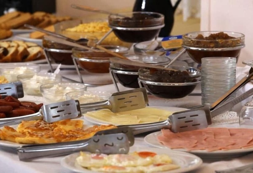 هتل Konstantinoupolis