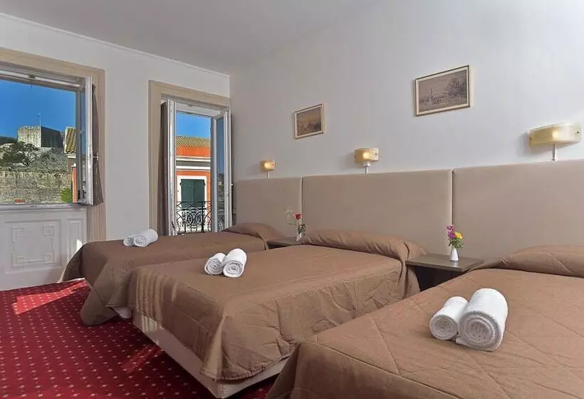 ホテル Konstantinoupolis