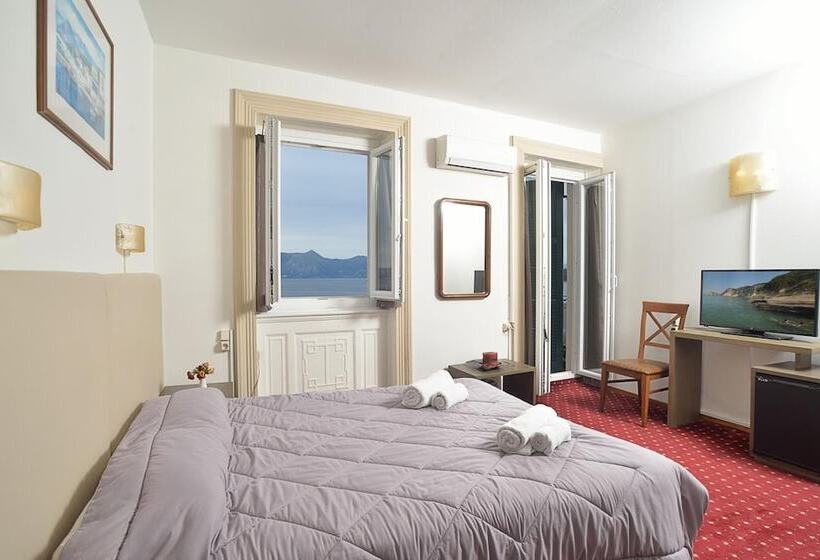 هتل Konstantinoupolis