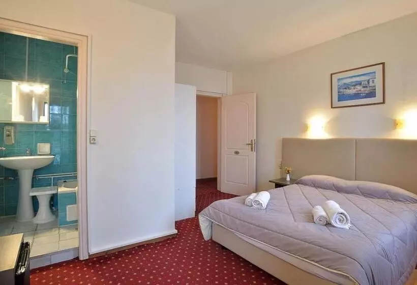 ホテル Konstantinoupolis