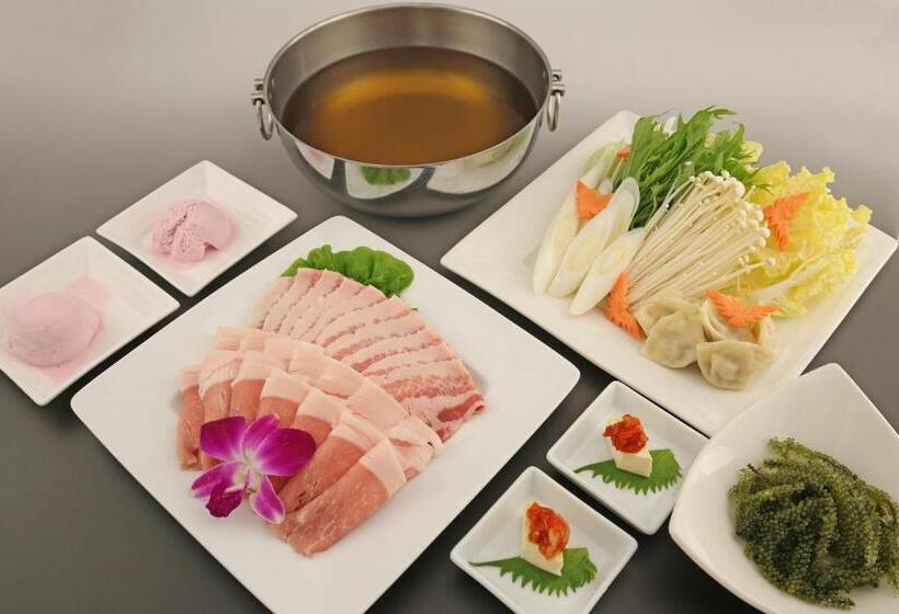 هتل Okinawa Kariyushi Beach Resort Ocean Spa