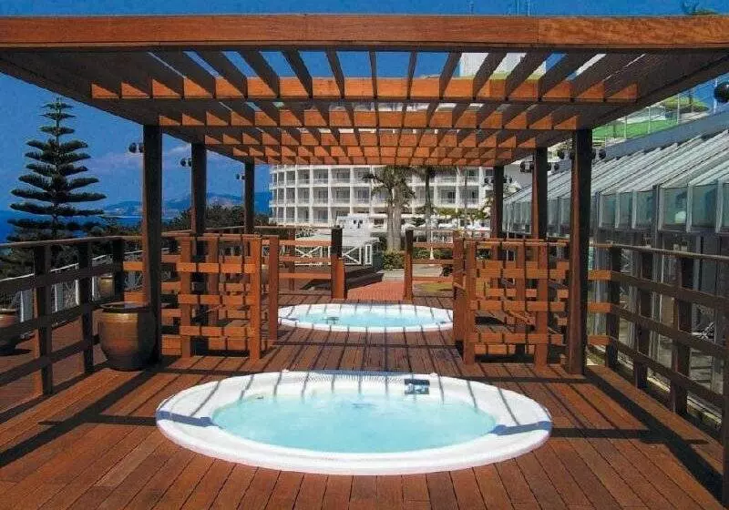 호텔 Okinawa Kariyushi Beach Resort Ocean Spa