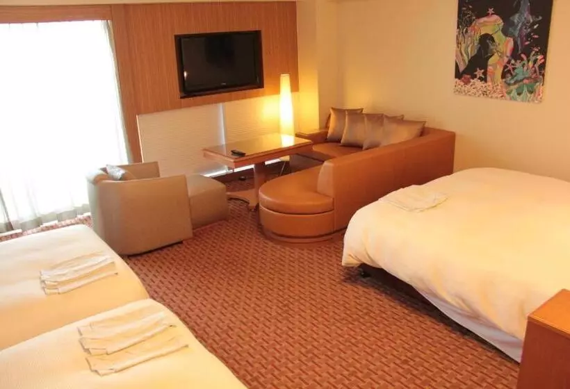 호텔 Okinawa Kariyushi Beach Resort Ocean Spa