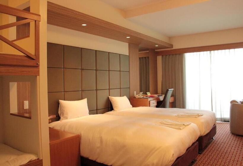 هتل Okinawa Kariyushi Beach Resort Ocean Spa