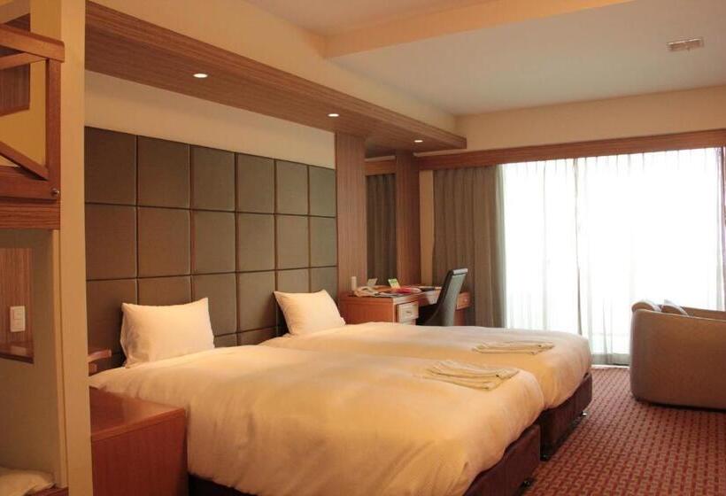هتل Okinawa Kariyushi Beach Resort Ocean Spa
