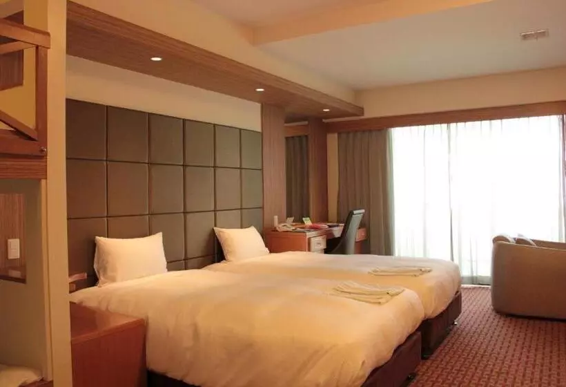 호텔 Okinawa Kariyushi Beach Resort Ocean Spa