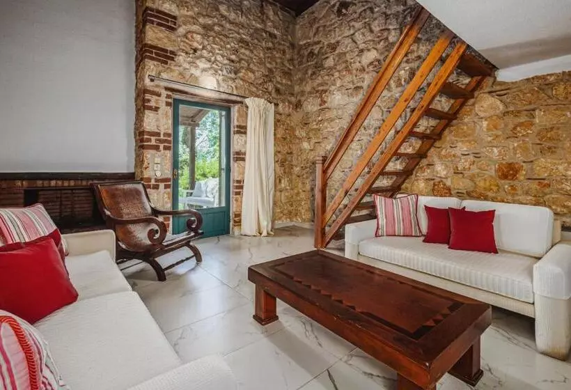 Отель Petrino Eco Village