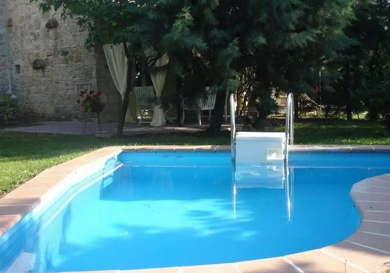 Отель Petrino Eco Village