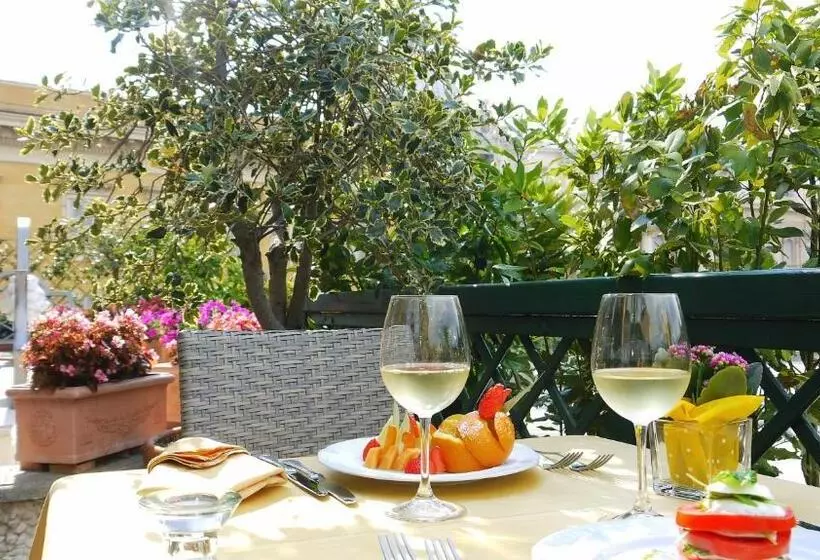 هتل Residenza Paolo Vi