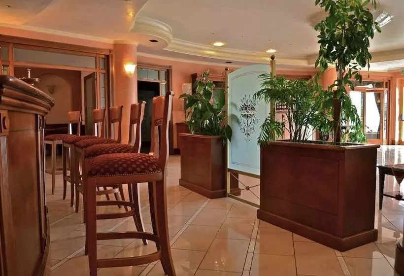 Отель Valle Rossa