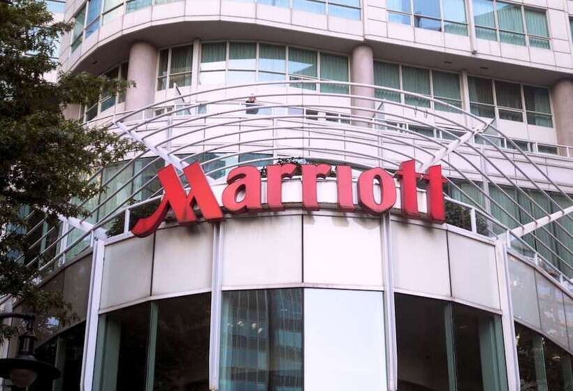 هتل Vancouver Marriott Pinnacle Downtown