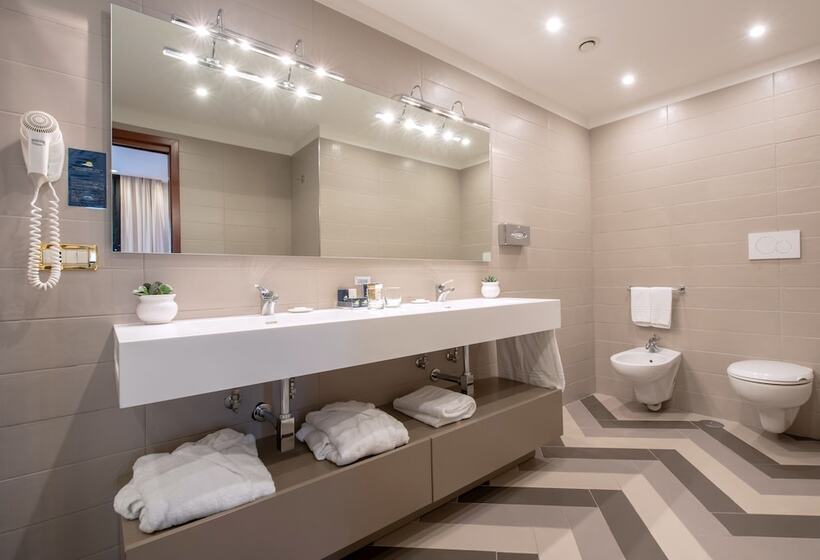 Nastro Azzurro Resort