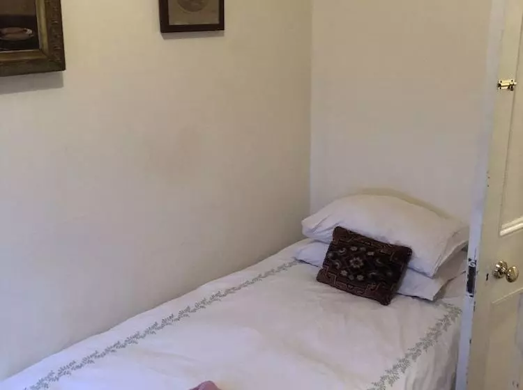 اقامتگاه Kynsham House