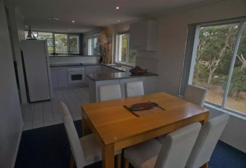 هتل Apollo Luxury Apartments