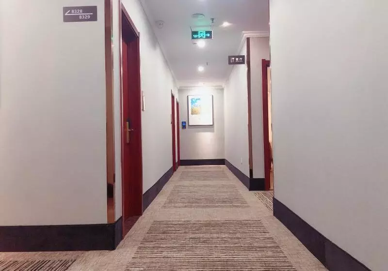 Hotelli Greentree Inn Maanshan Hunan West Road Gold Eagle Express