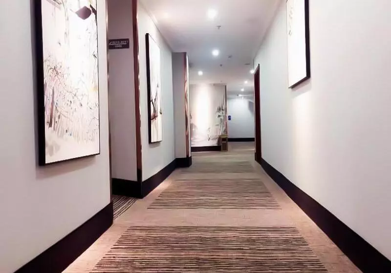 Hotelli Greentree Inn Maanshan Hunan West Road Gold Eagle Express