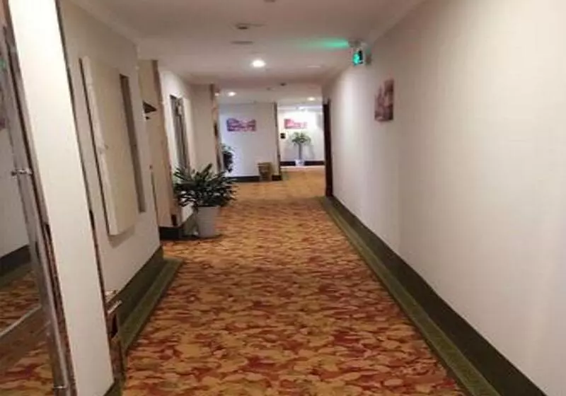 Hotelli Greentree Inn Maanshan Hunan West Road Gold Eagle Express