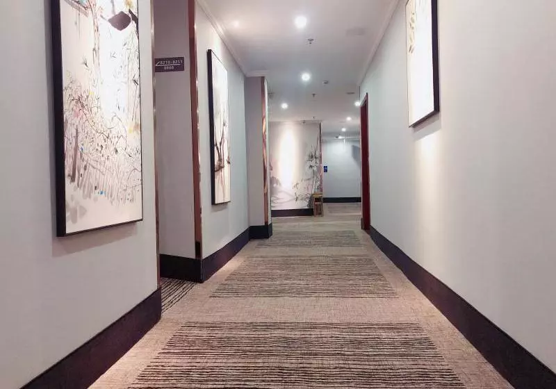 Hotelli Greentree Inn Maanshan Hunan West Road Gold Eagle Express