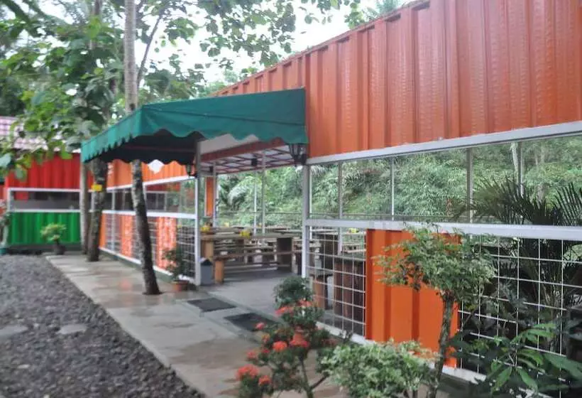 ホテル Hau Eco Lodges Citumang Pangandaran