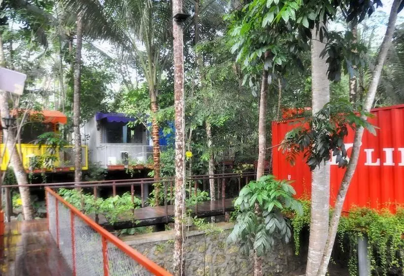 ホテル Hau Eco Lodges Citumang Pangandaran