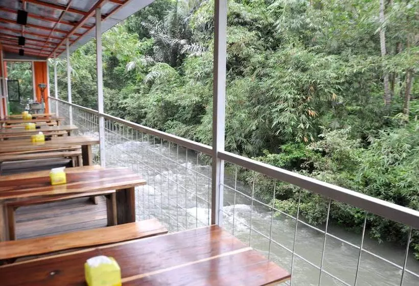 ホテル Hau Eco Lodges Citumang Pangandaran