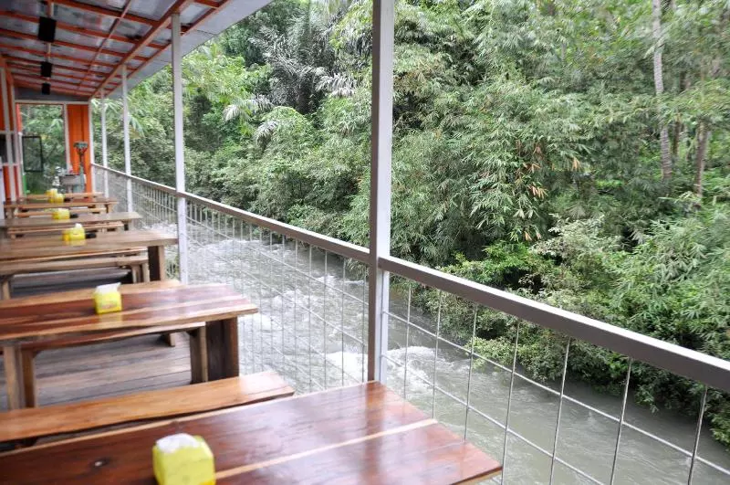 ホテル Hau Eco Lodges Citumang Pangandaran