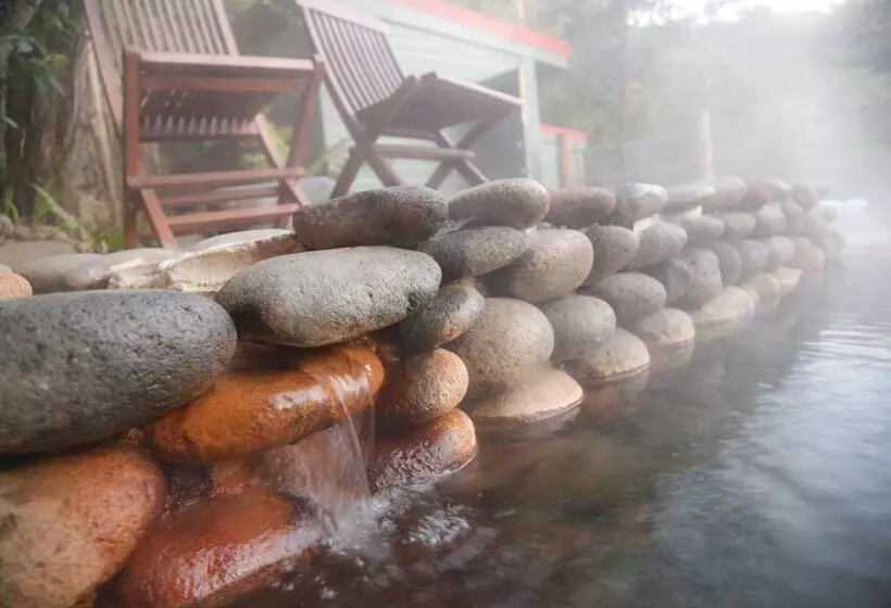ホテル Okoroire Hot Springs