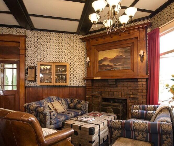 فندق Okoroire Hot Springs