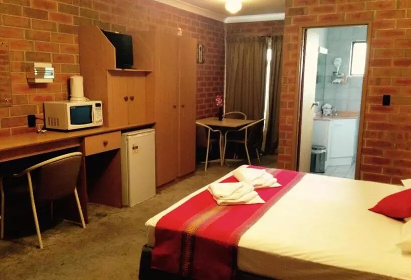 Hotelli Pooraka Motor Inn