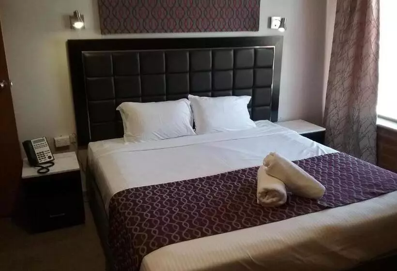 Hotelli Pooraka Motor Inn