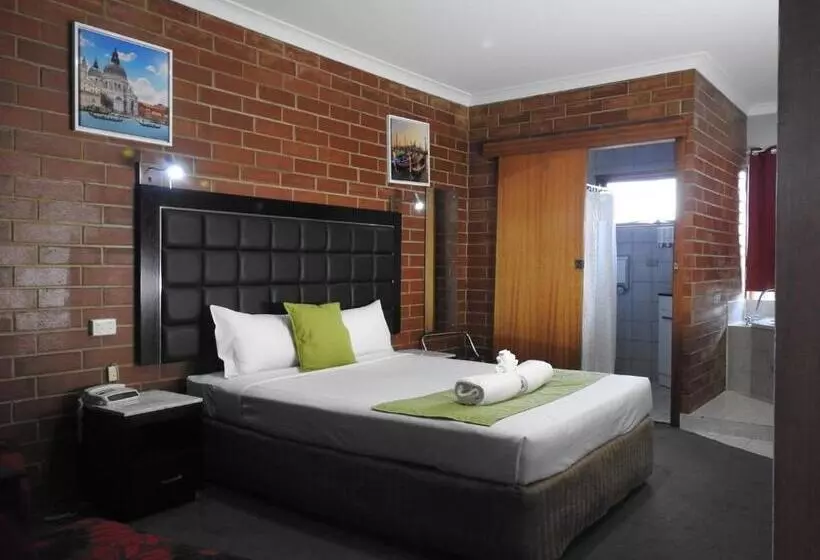 Hotelli Pooraka Motor Inn