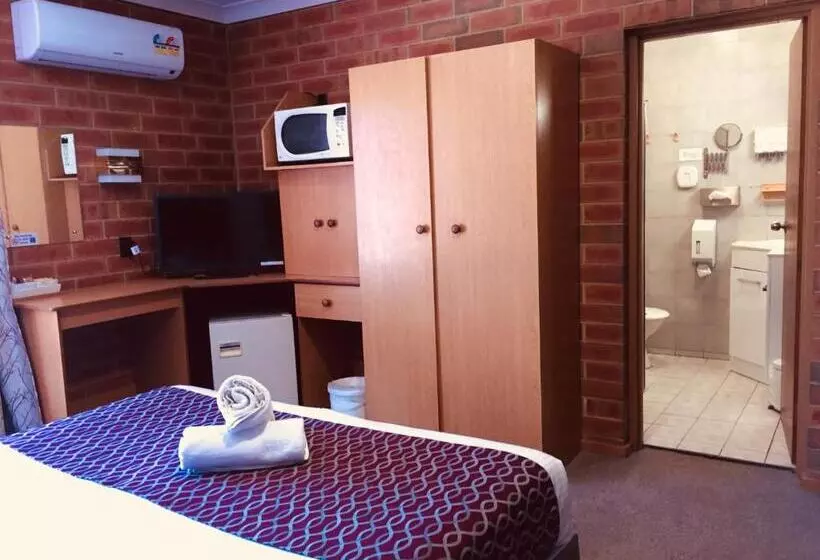 Hotelli Pooraka Motor Inn