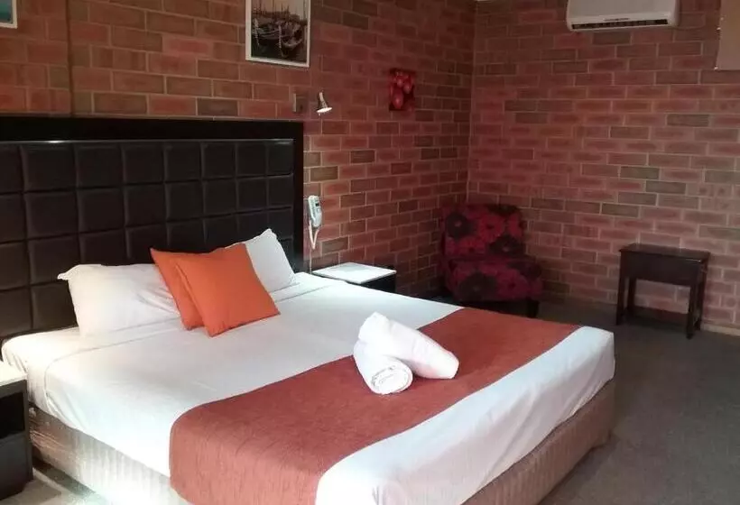 Hotelli Pooraka Motor Inn