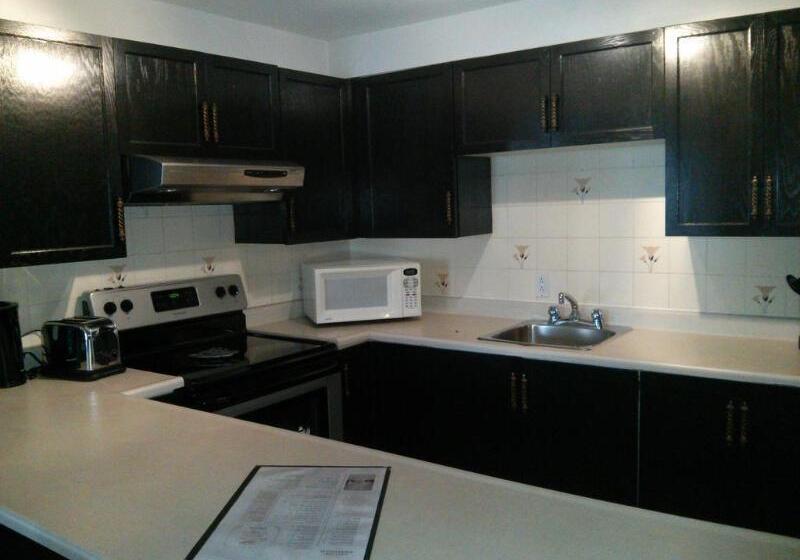 هتل Auberge Du Vieux Port By Gray Collection