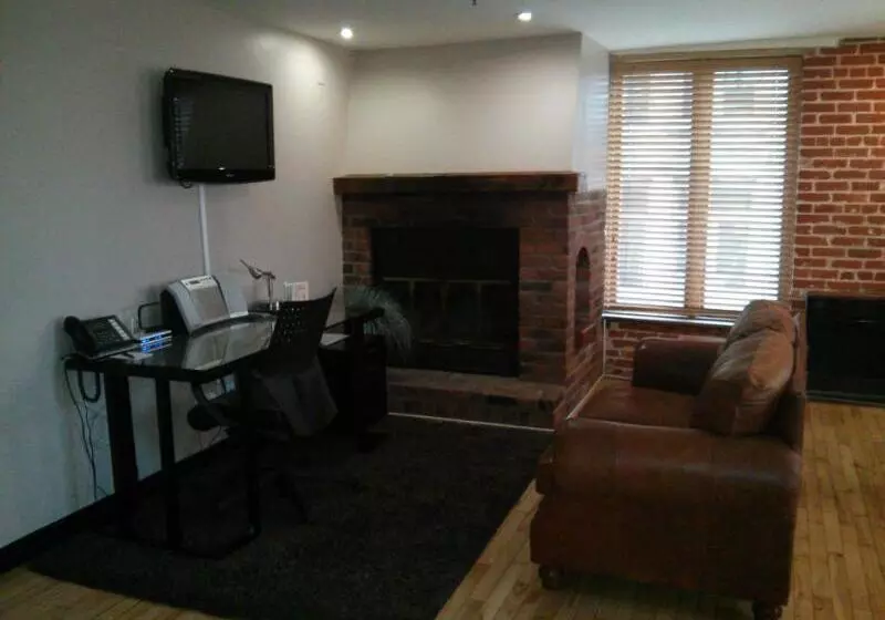 Hotel Auberge Du Vieux Port By Gray Collection