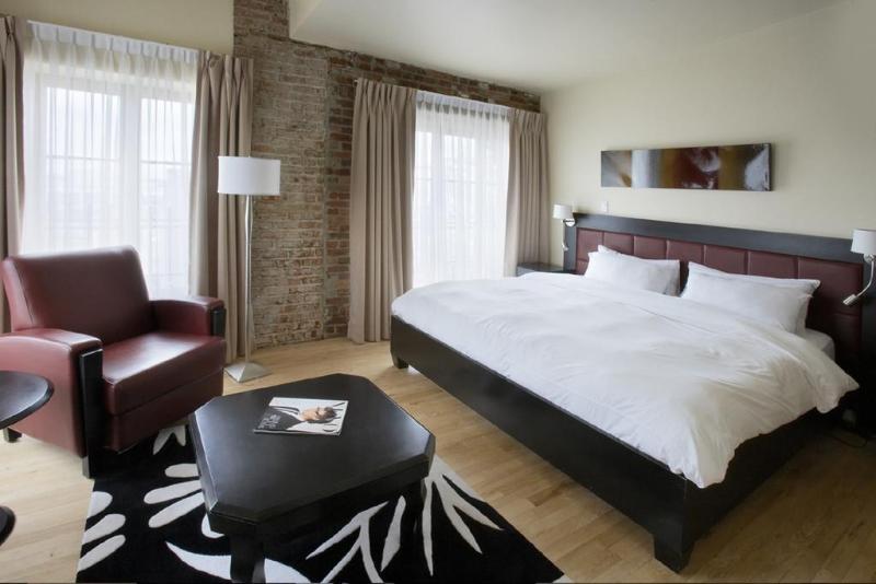 هتل Auberge Du Vieux Port By Gray Collection