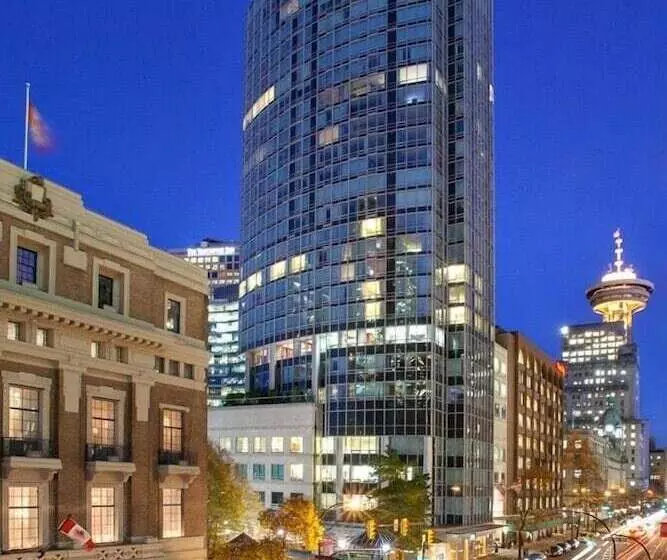 فندق Auberge Vancouver