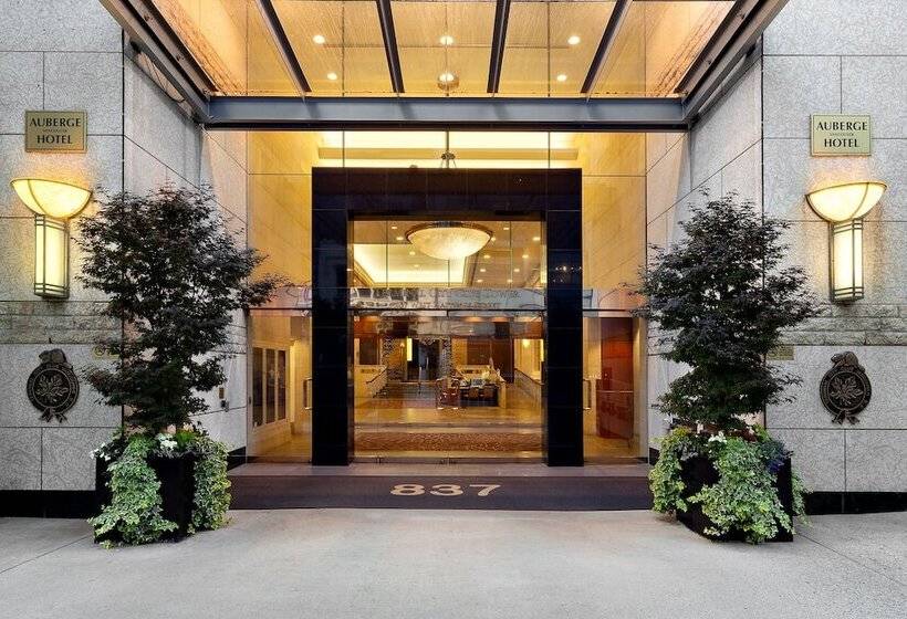هتل Auberge Vancouver